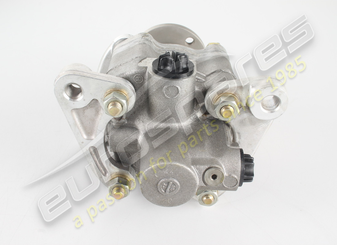 NEW FERRARI STEERING PUMP WITH BRACKETS COMPLETE. PART NUMBER 158114 (5) new ferrari steering pump with brackets complete. part number 158114 (5)