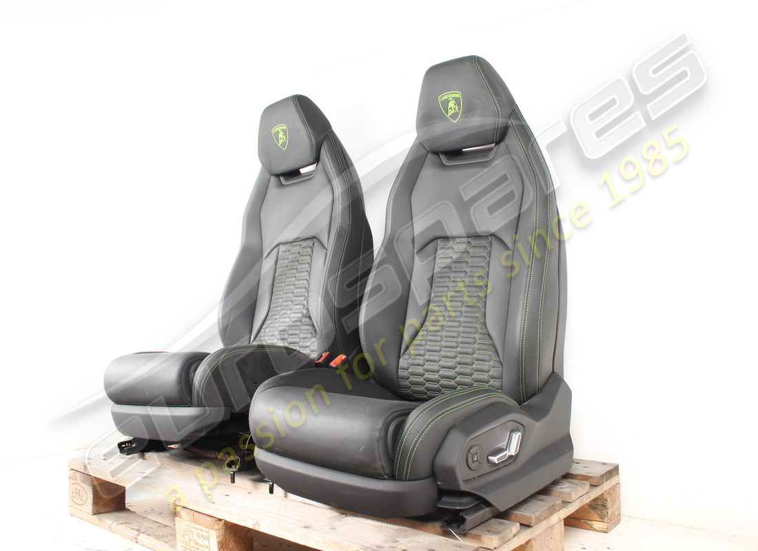 USED EUROSPARES URUS COMPLETE SEAT SET. PART NUMBER EAP1227394 (4) used eurospares urus complete seat set. part number eap1227394 (4)
