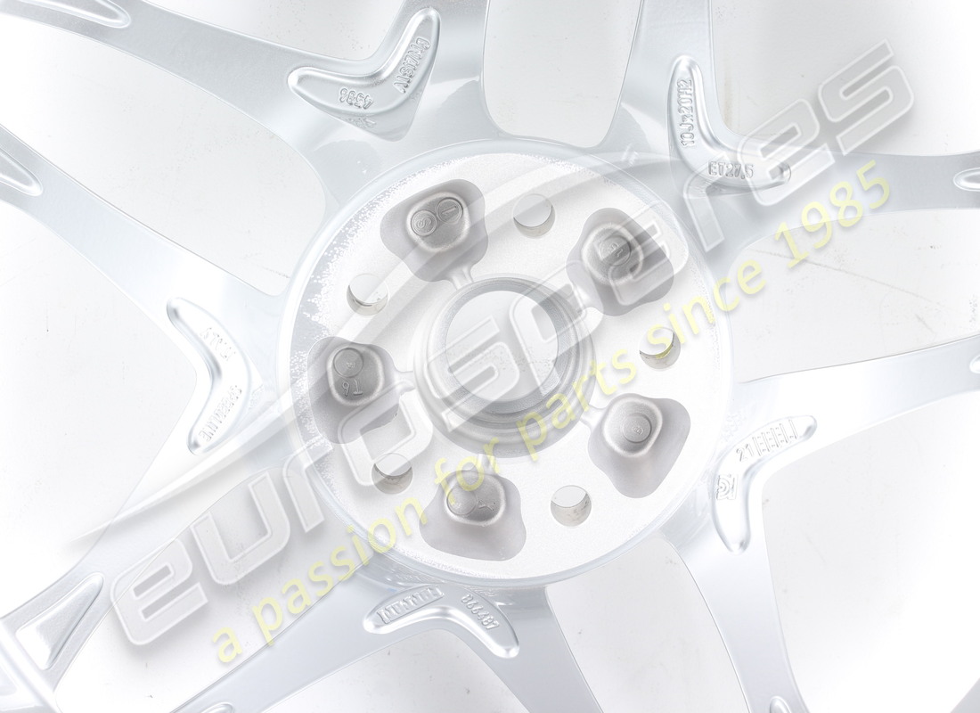 reconditioned ferrari rear wheel. part number 881321 (5)