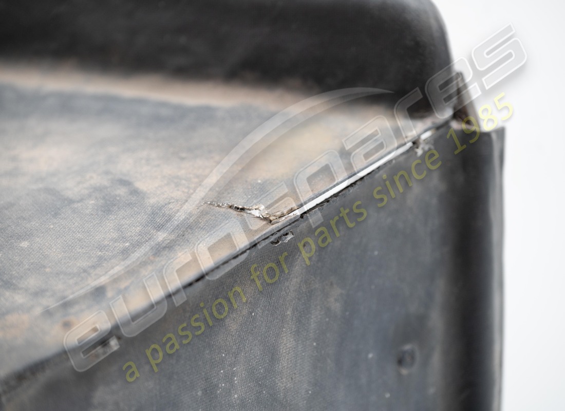 USED FERRARI RH AIR INLET. PART NUMBER 62097900A (2) used ferrari rh air inlet. part number 62097900a (2)