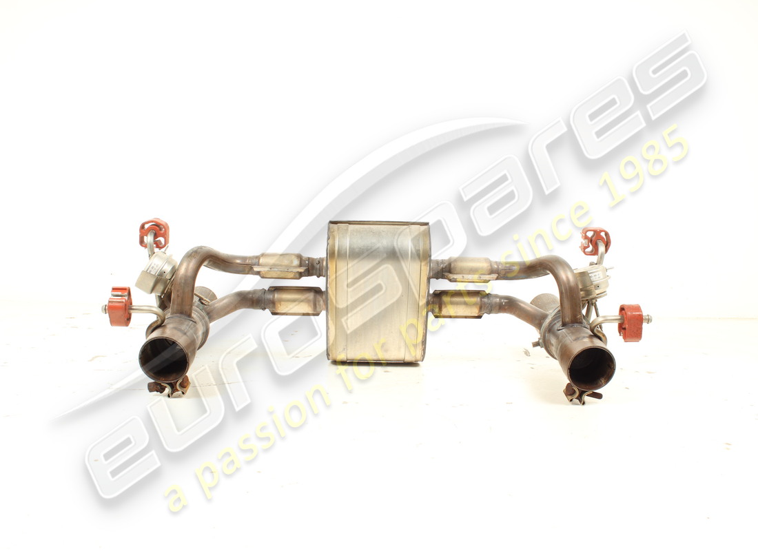 USED FERRARI CENTRAL SILENCER. PART NUMBER 844311 (2) used ferrari central silencer. part number 844311 (2)