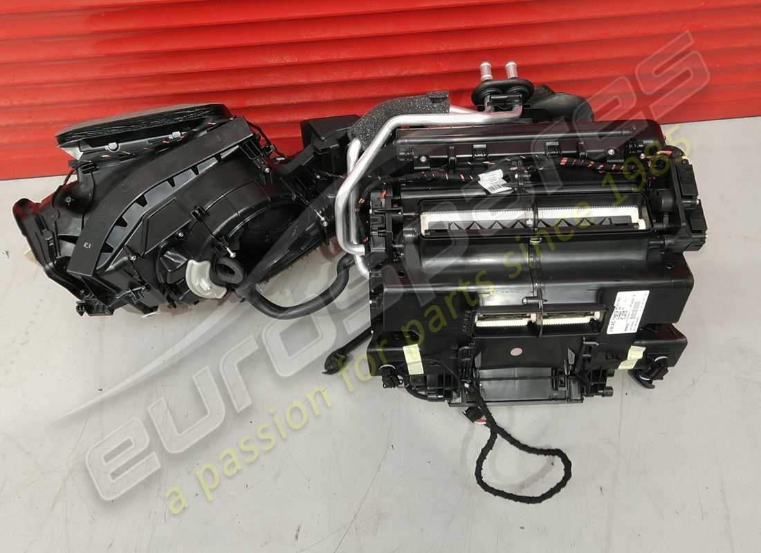 USED Lamborghini EVAPORATOR HOUSING WITH . PART NUMBER 4M2820023 (1)