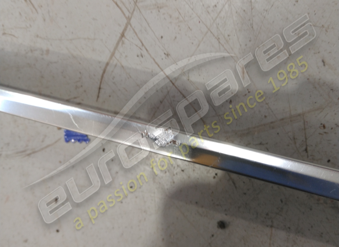 USED FERRARI RH GUTTER MOULDING. PART NUMBER 40114308 (3) used ferrari rh gutter moulding. part number 40114308 (3)