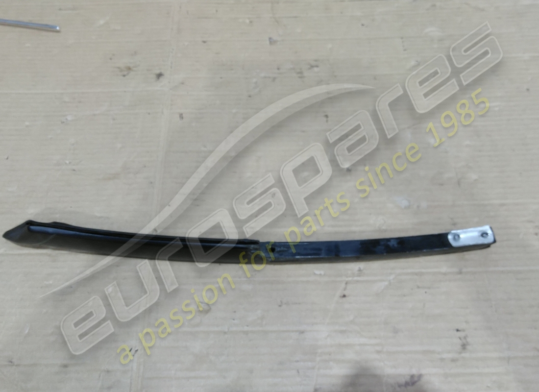 DAMAGED ASTON MARTIN DIV BAR, CHANNEL ASSEMBLY, RH PART NUMBER 6G33C262A36AC (1) damaged aston martin div bar, channel assembly, rh part number 6g33c262a36ac (1)