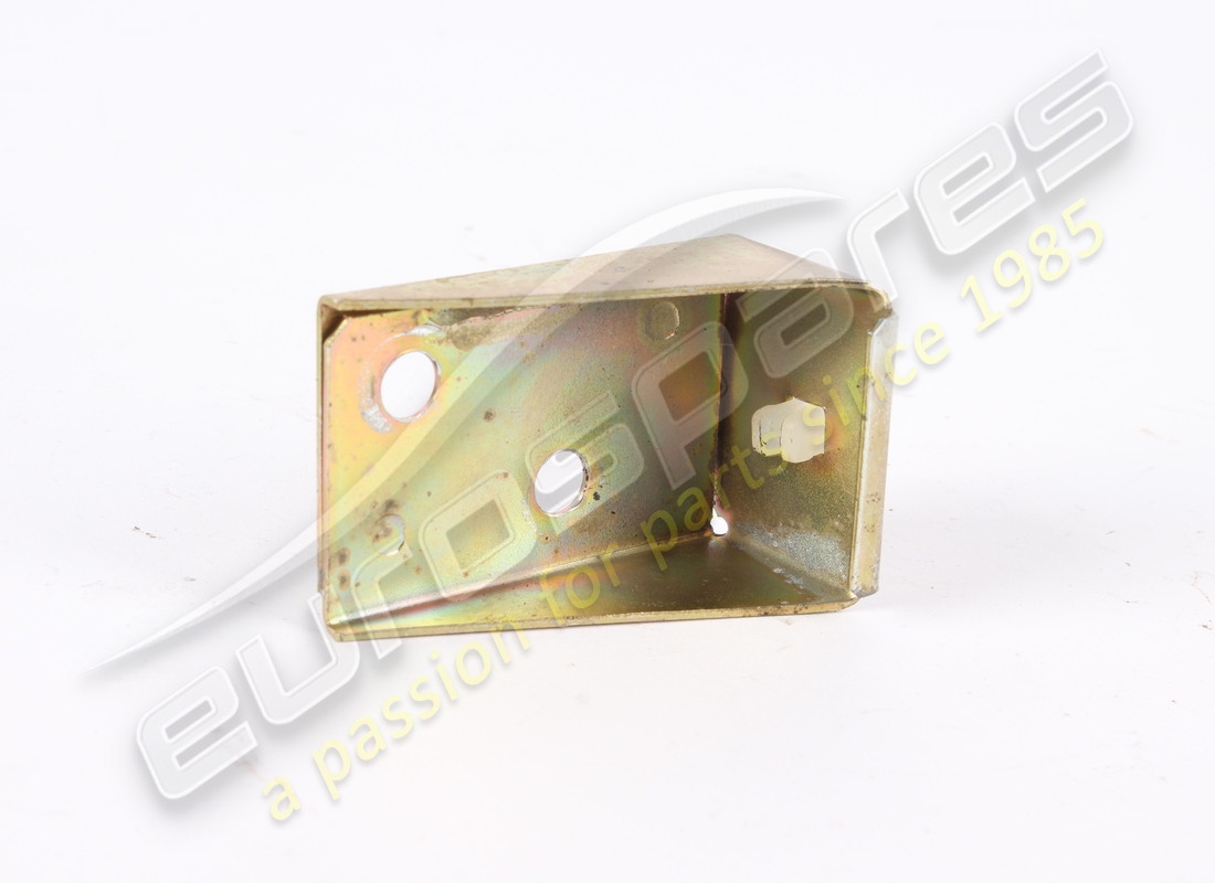 USED FERRARI RH BRACKET. PART NUMBER 67614600 (2) used ferrari rh bracket. part number 67614600 (2)