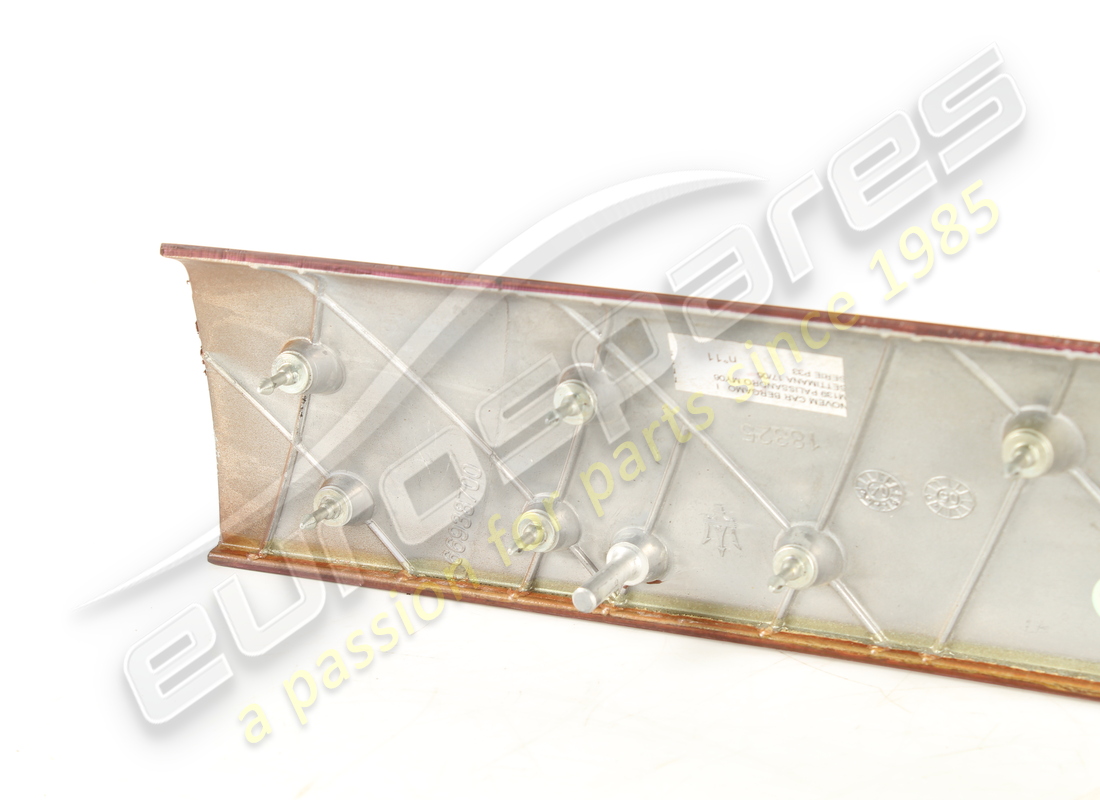 USED MASERATI MODANATURA PORTA A SX M139AQ. PART NUMBER 981337082 (4) used maserati modanatura porta a sx m139aq. part number 981337082 (4)