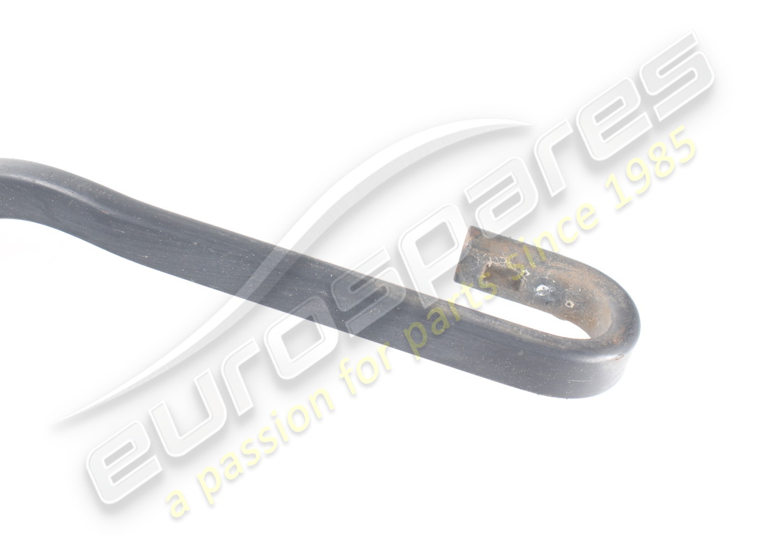 USED MASERATI DRIVER SIDE WINDSCR WIPER A. PART NUMBER 383310201 (5) used maserati driver side windscr wiper a. part number 383310201 (5)