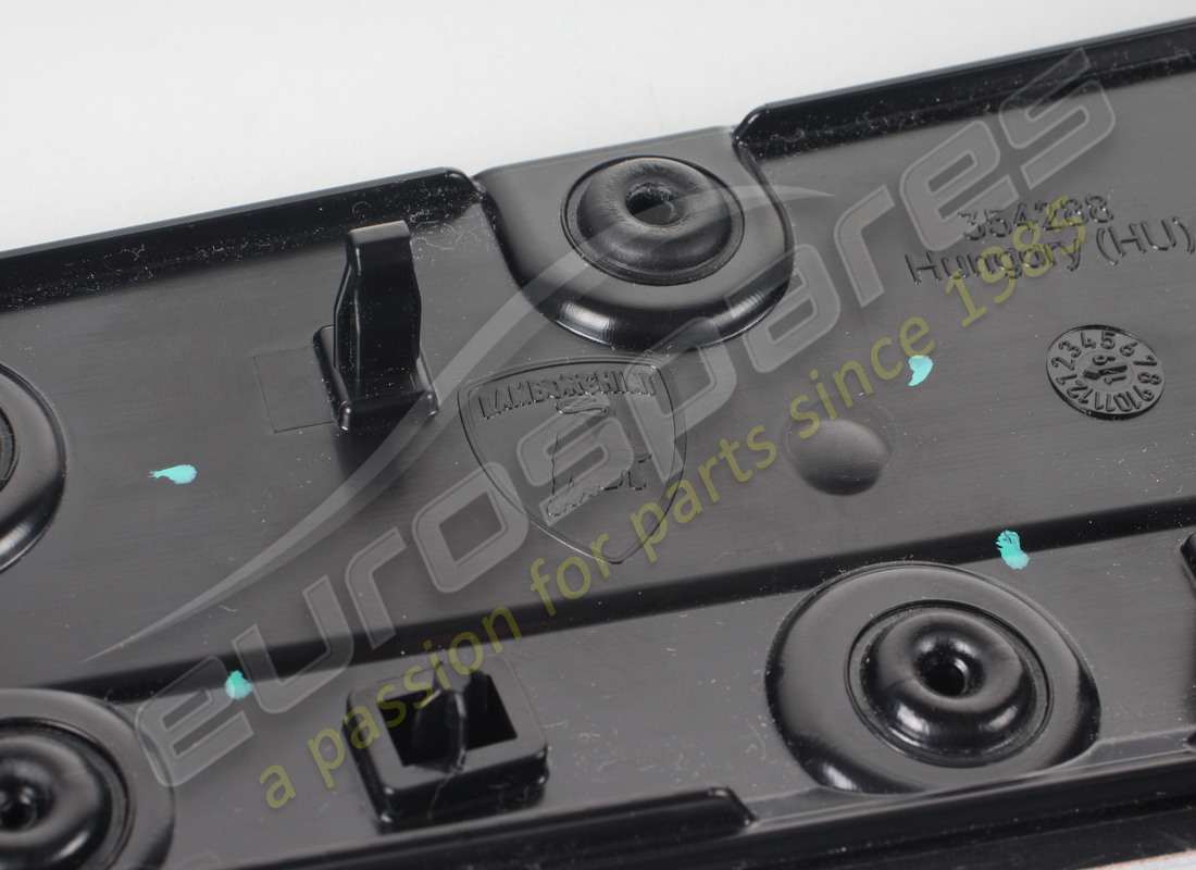 new lamborghini carrier wood piano black. part number 4ml867224ag (4)