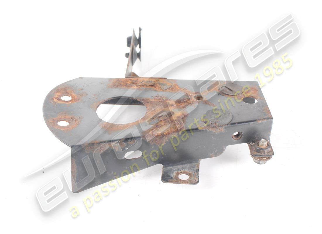 USED MASERATI NOURICE SUPPORT SHELF. PART NUMBER 384000136 (2) used maserati nourice support shelf. part number 384000136 (2)