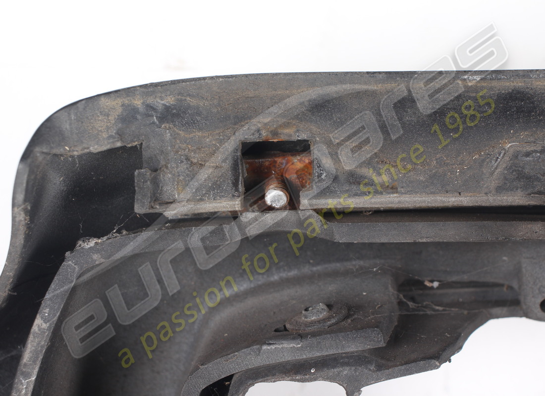 used maserati complete front bumper 338. part number 980000985 (9)