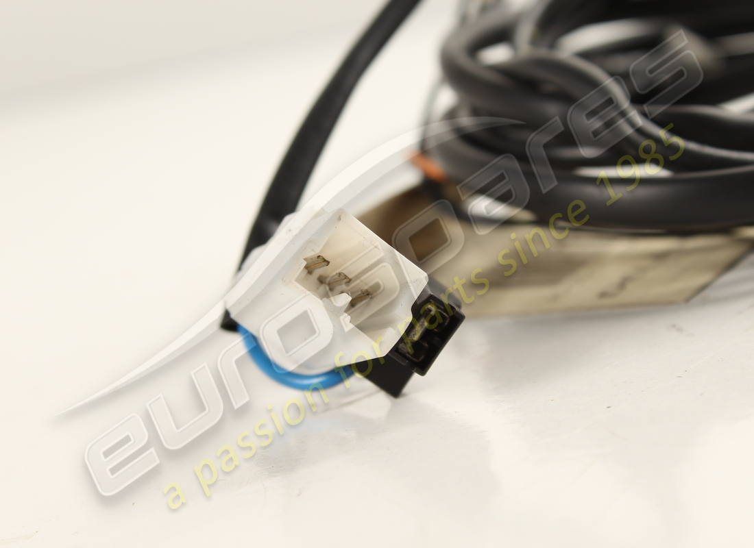 USED FERRARI CABLES. PART NUMBER 161477 (3) used ferrari cables. part number 161477 (3)