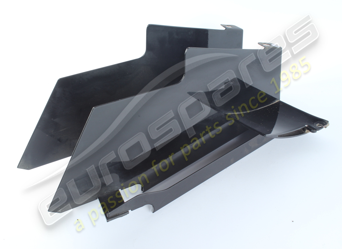 USED FERRARI RH REAR SIDE GRILLE. PART NUMBER 61489600 (3) used ferrari rh rear side grille. part number 61489600 (3)