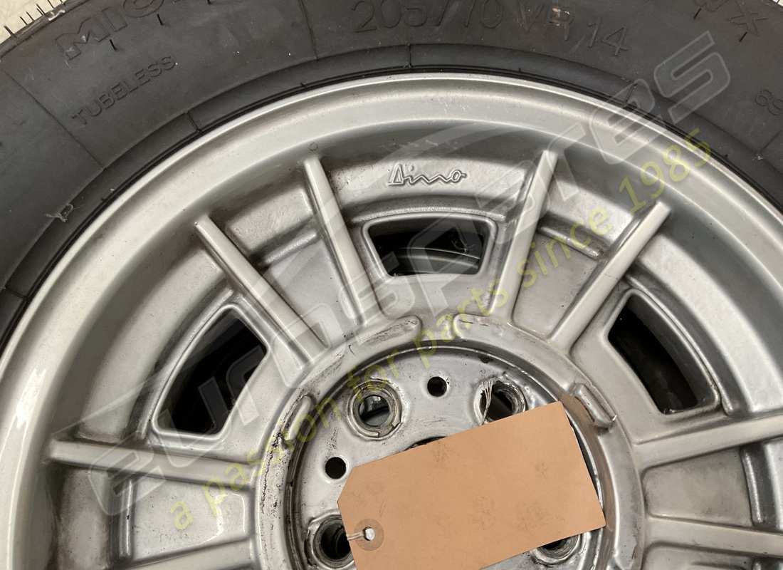 USED FERRARI WHEEL. PART NUMBER 104920 (2) used ferrari wheel. part number 104920 (2)