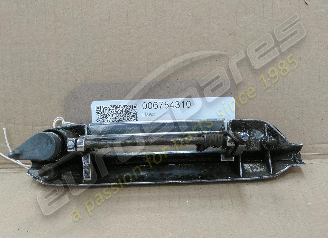 USED LAMBORGHINI RH EXTERIOR DOOR HANDLE. PART NUMBER 006754310 (2) used lamborghini rh exterior door handle. part number 006754310 (2)