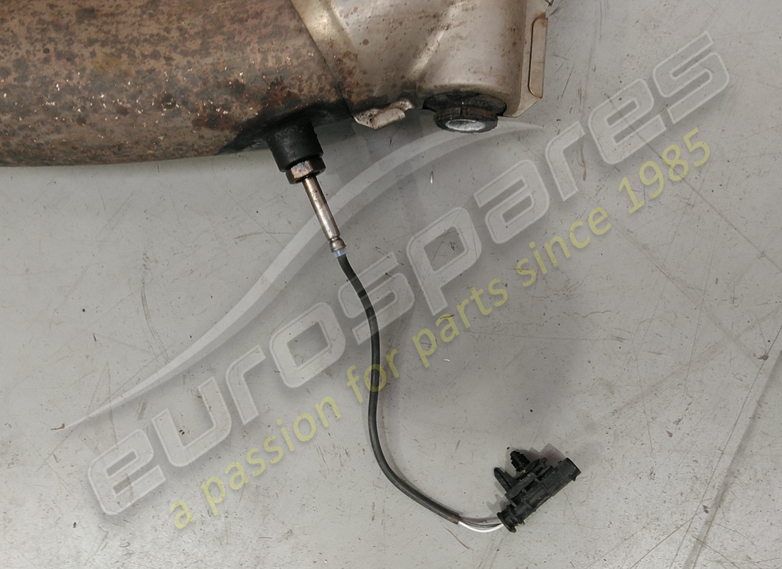 USED EUROSPARES EXHAUST CENTER BOX AND SENSORS. PART NUMBER EAP1374258 (3) used eurospares exhaust center box and sensors. part number eap1374258 (3)