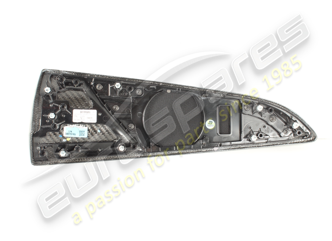 used ferrari medaglione sup. post. dx car. part number 749078 (3)