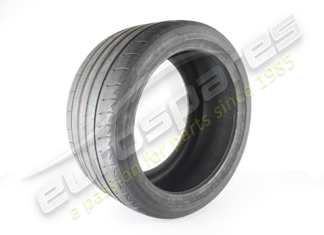NEW FERRARI PIRELLI REAR SUMMER TYRE P-ZERO, 315-35 ZR20 (106Y). PART NUMBER 270412 (6) new ferrari pirelli rear summer tyre p-zero, 315-35 zr20 (106y). part number 270412 (6)