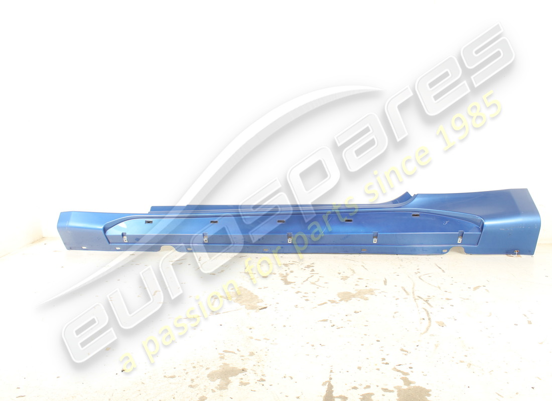 USED MASERATI LH SIDE SKIRT MC LINE. PART NUMBER 980145390 (1) used maserati lh side skirt mc line. part number 980145390 (1)