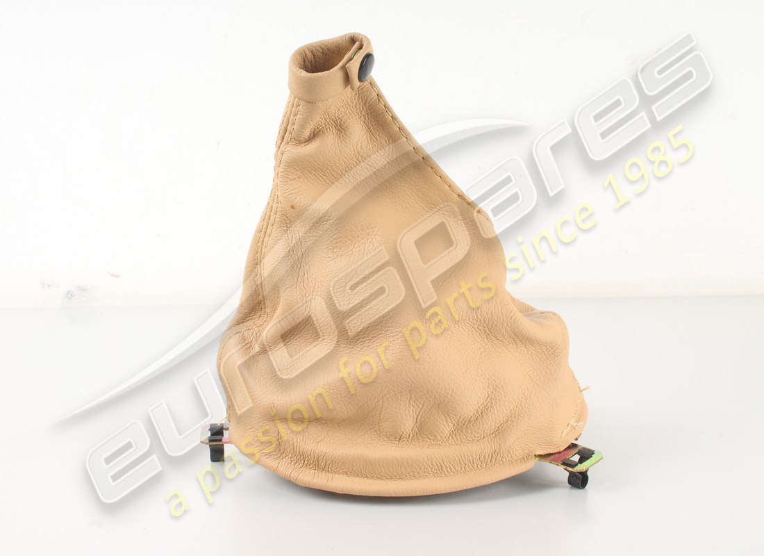 NEW (OTHER) MASERATI AUTOMATIC GEAR LEVER LEATHER SURROUND - LHD - BEIGE. PART NUMBER 981001301 (2) new (other) maserati automatic gear lever leather surround - lhd - beige. part number 981001301 (2)