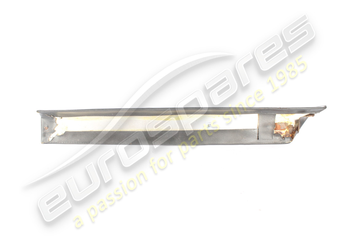 USED FERRARI RH MOULDING GTB. PART NUMBER 61113300 (2) used ferrari rh moulding gtb. part number 61113300 (2)