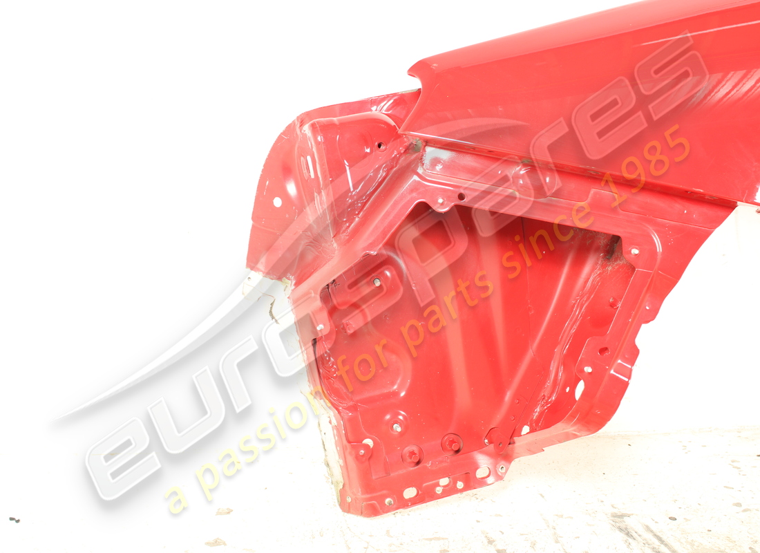 USED FERRARI COMPLETE RH LATERAL PANEL. PART NUMBER 88735811 (2) used ferrari complete rh lateral panel. part number 88735811 (2)