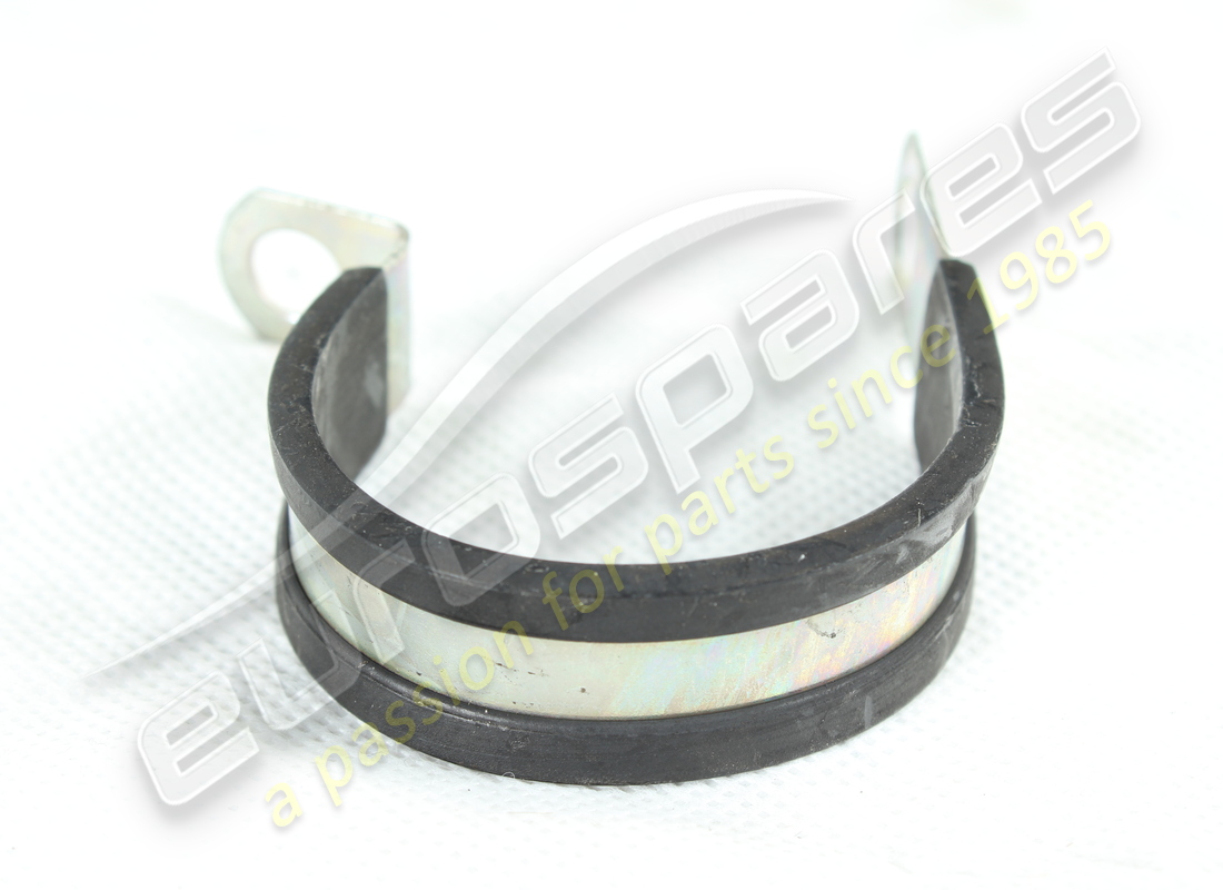 NEW MASERATI BRACKET. PART NUMBER 10448890 (3) new maserati bracket. part number 10448890 (3)