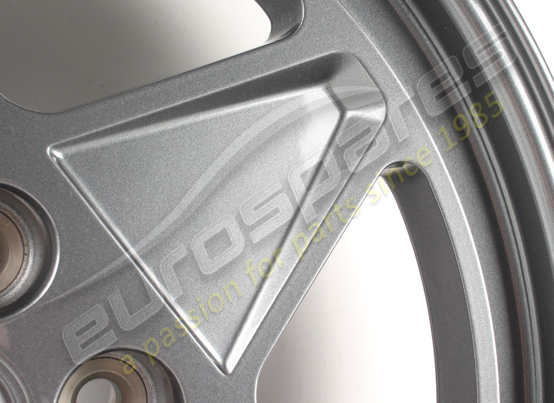 NEW FERRARI SPARE WHEEL RIM. PART NUMBER 147257 (3) new ferrari spare wheel rim. part number 147257 (3)