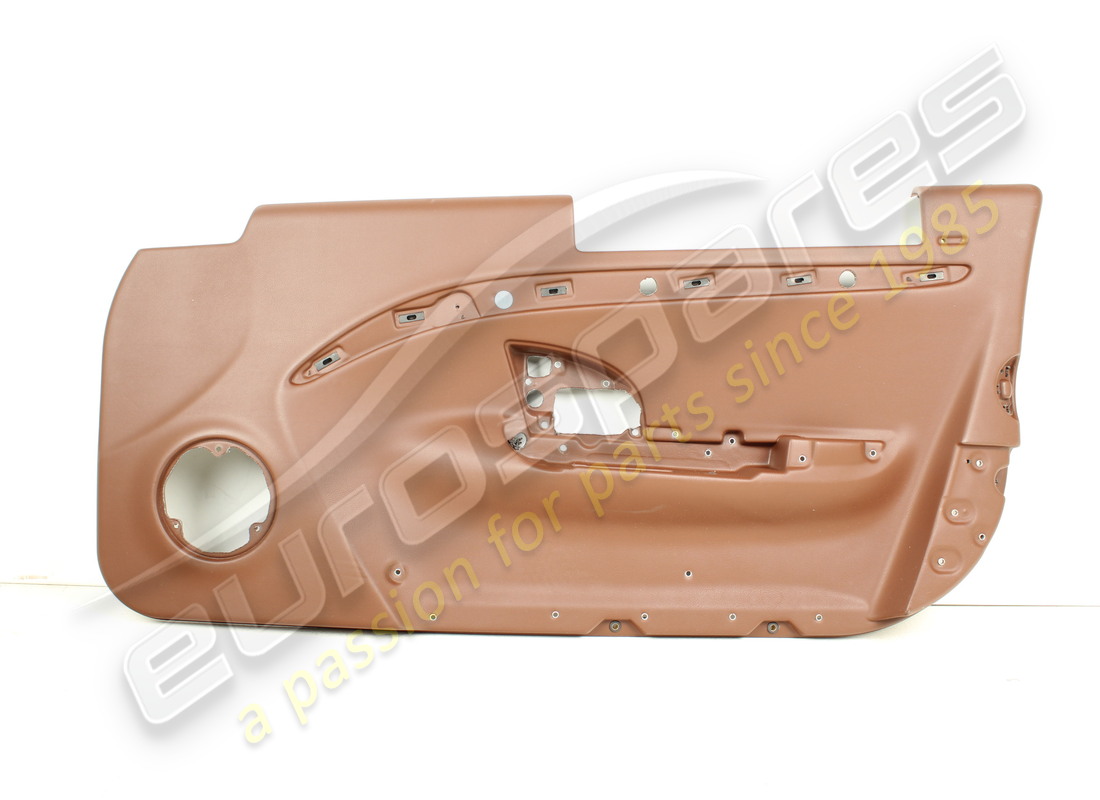 new maserati rh door panel moulding corn. part number 981600228 (1)