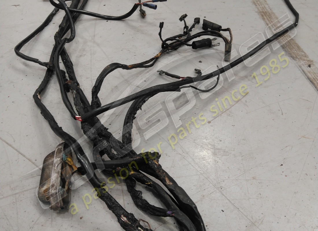 DAMAGED FERRARI WIRING LOOM. PART NUMBER 40332504 (3) damaged ferrari wiring loom. part number 40332504 (3)