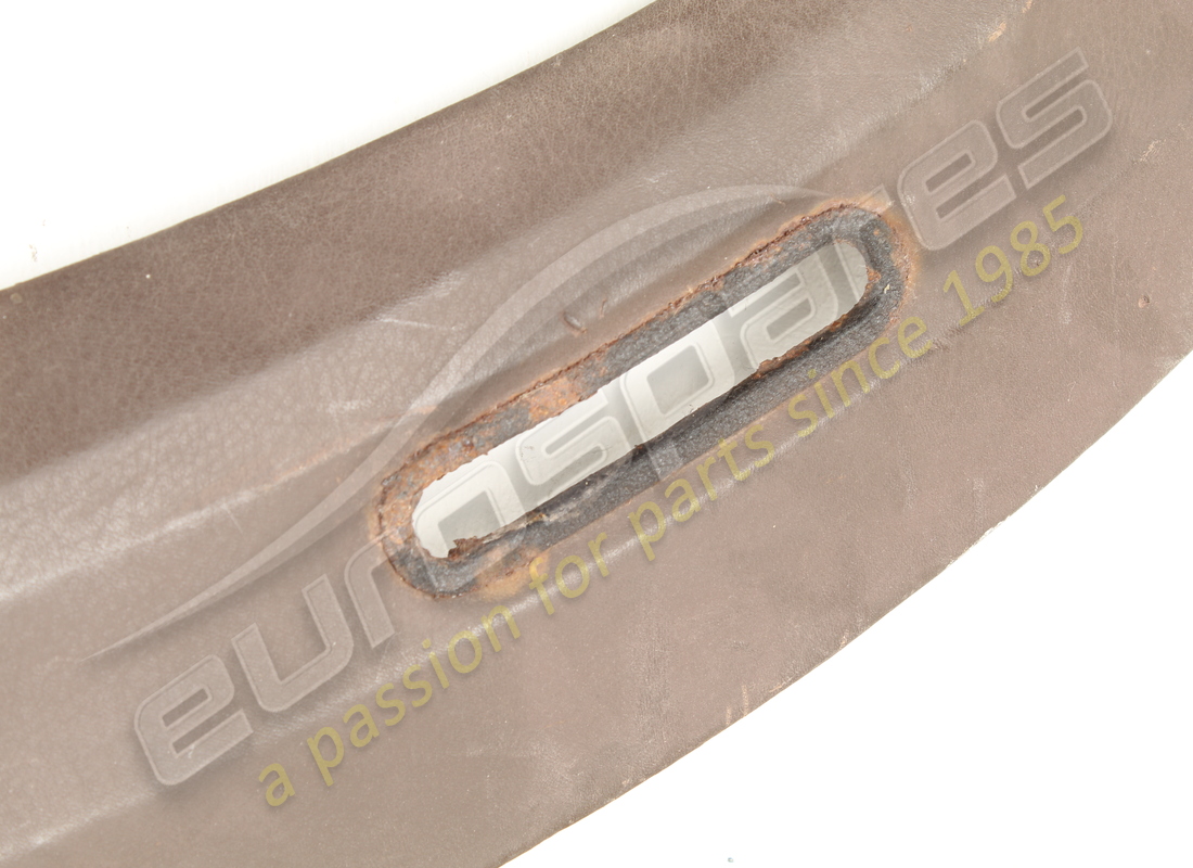 damaged ferrari front dash finisher. part number 2576403010 (5)