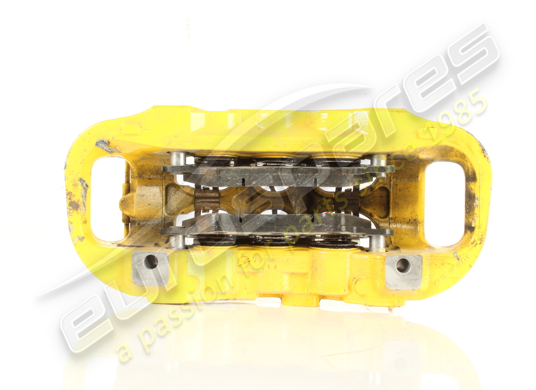 USED FERRARI FRONT RH CALIPER WITH PADS. PART NUMBER 322141 (3) used ferrari front rh caliper with pads. part number 322141 (3)