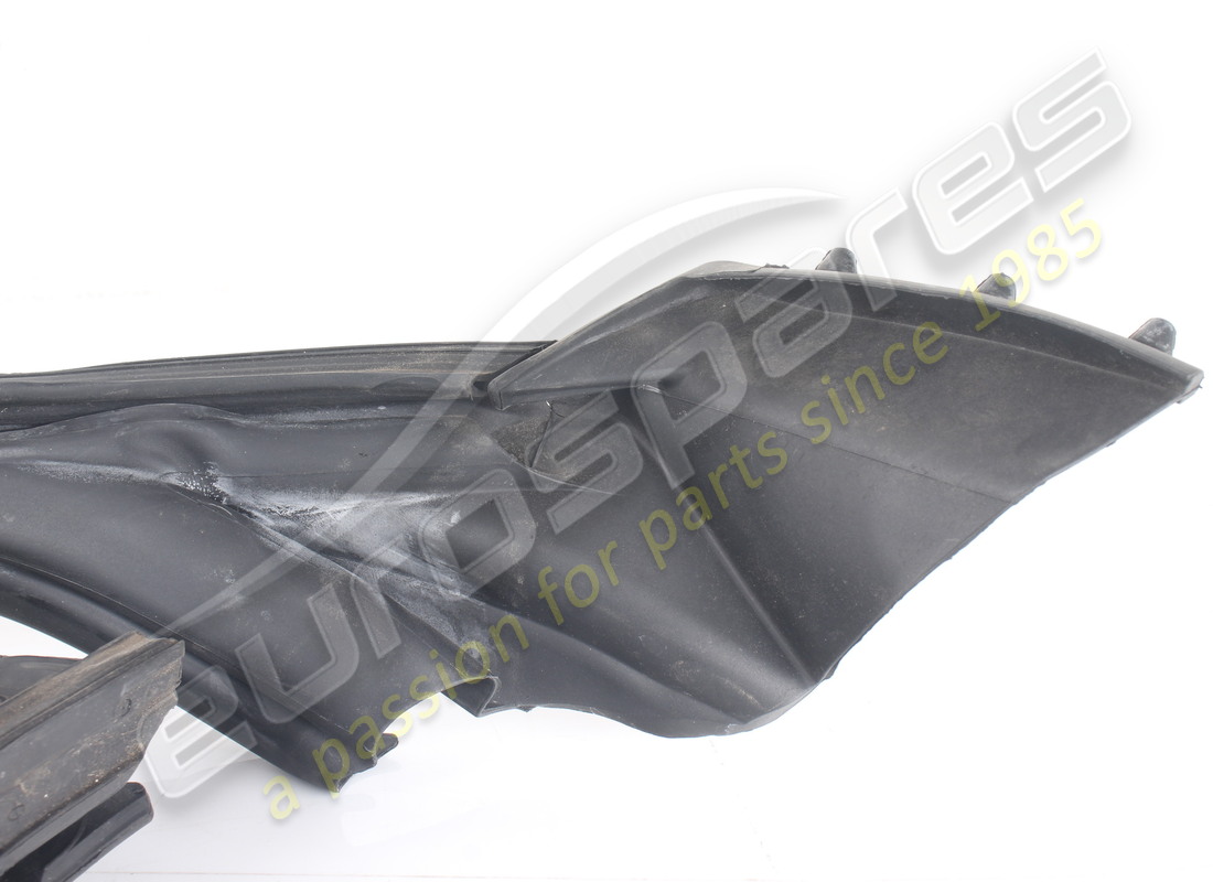 used ferrari complete rh door perimeter sea. part number 86872100 (2)