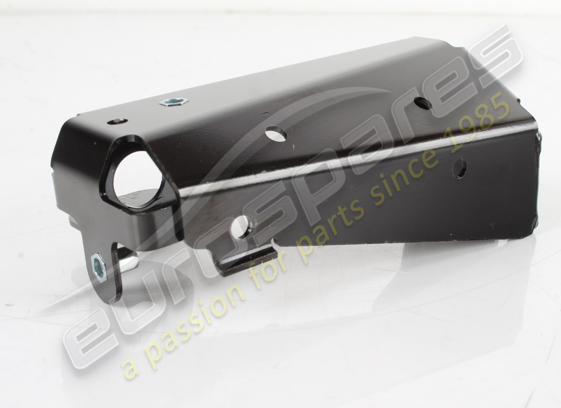 USED FERRARI LH LATERAL BRACKET. PART NUMBER 88604400 (2) used ferrari lh lateral bracket. part number 88604400 (2)