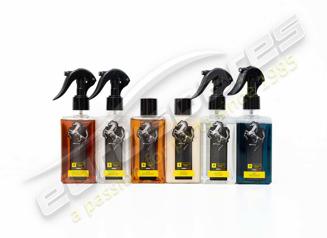 NEW FERRARI CAR CARE EXTERIOR KIT. PART NUMBER 70004078 (5) new ferrari car care exterior kit. part number 70004078 (5)