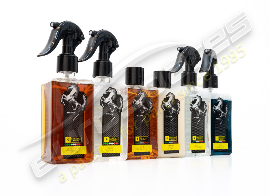 NEW FERRARI CAR CARE EXTERIOR KIT. PART NUMBER 70004078 (7) new ferrari car care exterior kit. part number 70004078 (7)