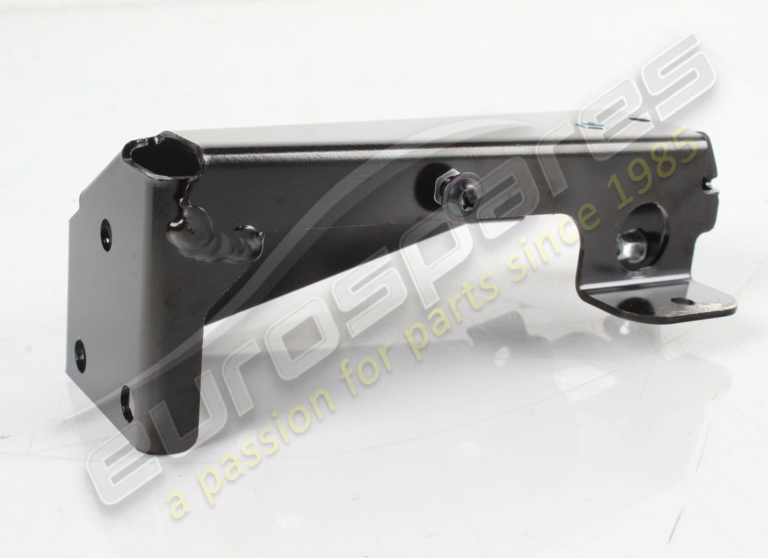 USED FERRARI LH LATERAL BRACKET. PART NUMBER 88604400 (3) used ferrari lh lateral bracket. part number 88604400 (3)
