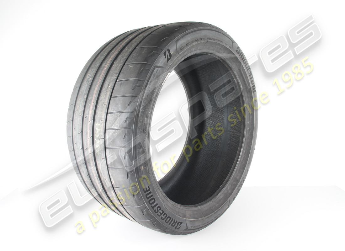 NEW FERRARI PIRELLI REAR SUMMER TYRE P-ZERO, 315-35 ZR20 (106Y). PART NUMBER 270412 (5) new ferrari pirelli rear summer tyre p-zero, 315-35 zr20 (106y). part number 270412 (5)