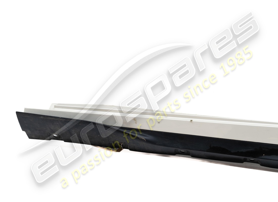 used ferrari complete lh underdoor trim. part number 985861772 (2)