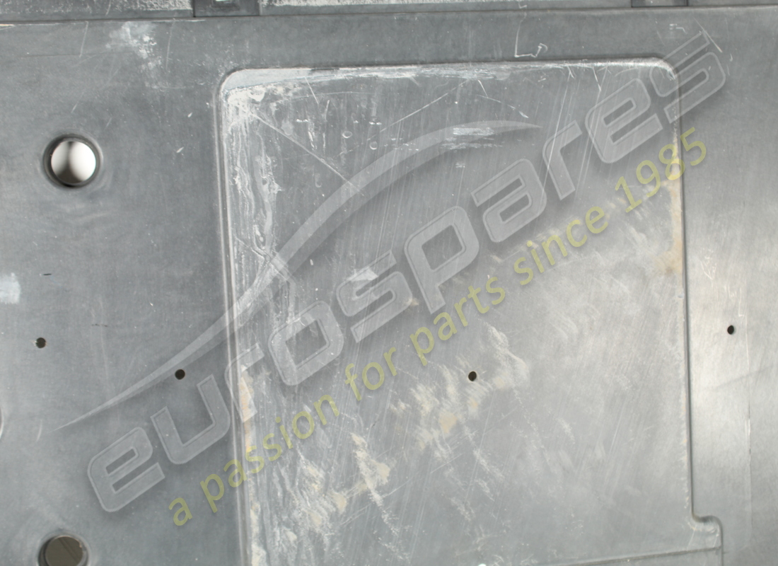 damaged ferrari rear underbody shield. part number 87496700 (5)