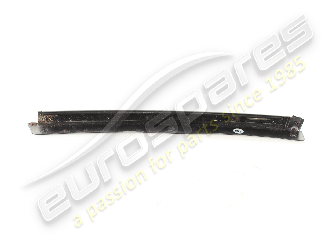 used ferrari lh moulding. part number 60671700 (2)