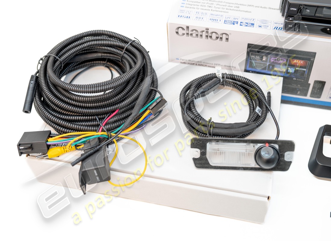 NEW FERRARI F430 INFOTAINTMENT SISTEM KI. PART NUMBER 70003465 (2) new ferrari f430 infotaintment sistem ki. part number 70003465 (2)