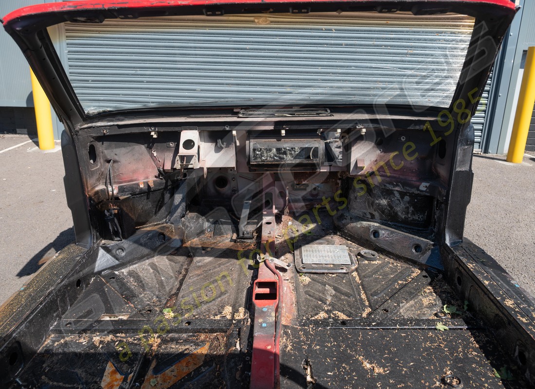 USED FERRARI FERRARI 348 TS REAR END ASSEMBLY. PART NUMBER 62077900 (9) used ferrari ferrari 348 ts rear end assembly. part number 62077900 (9)