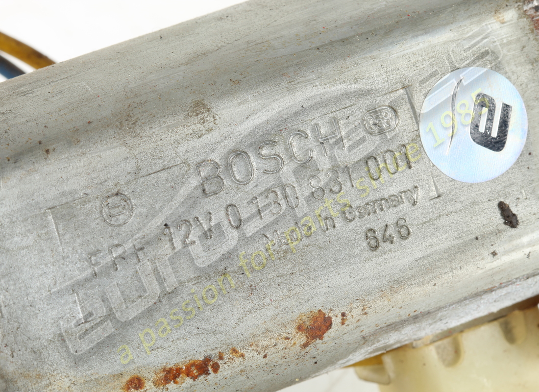 USED FERRARI SUNROOF MOTOR. PART NUMBER 60964200 (4) used ferrari sunroof motor. part number 60964200 (4)