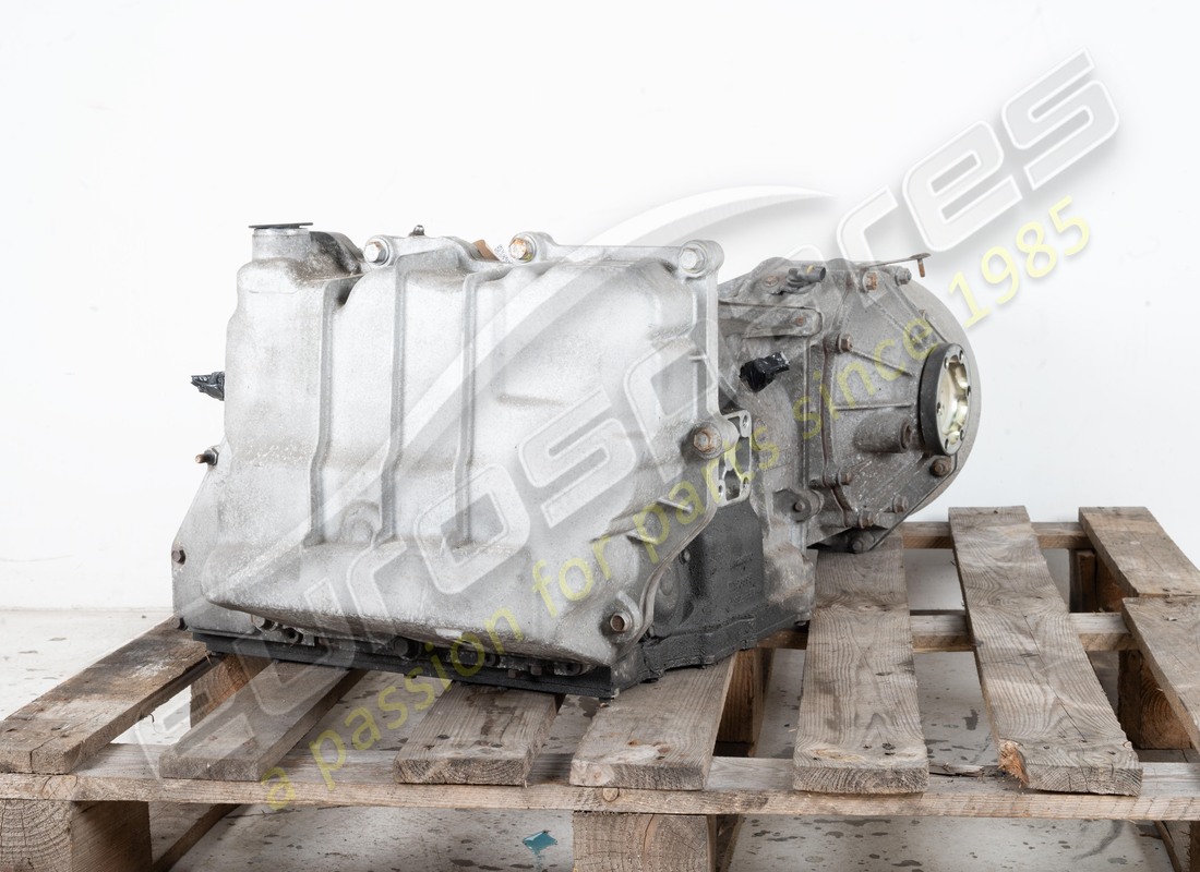 USED FERRARI AUTOMATIC GEARBOX COMPLETE. PART NUMBER 164018 (3) used ferrari automatic gearbox complete. part number 164018 (3)