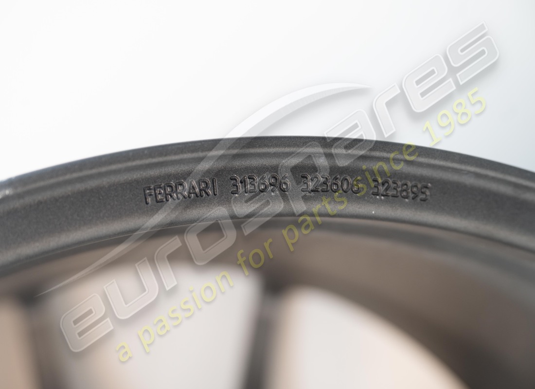 used ferrari rear wheel. part number 313696 (4)