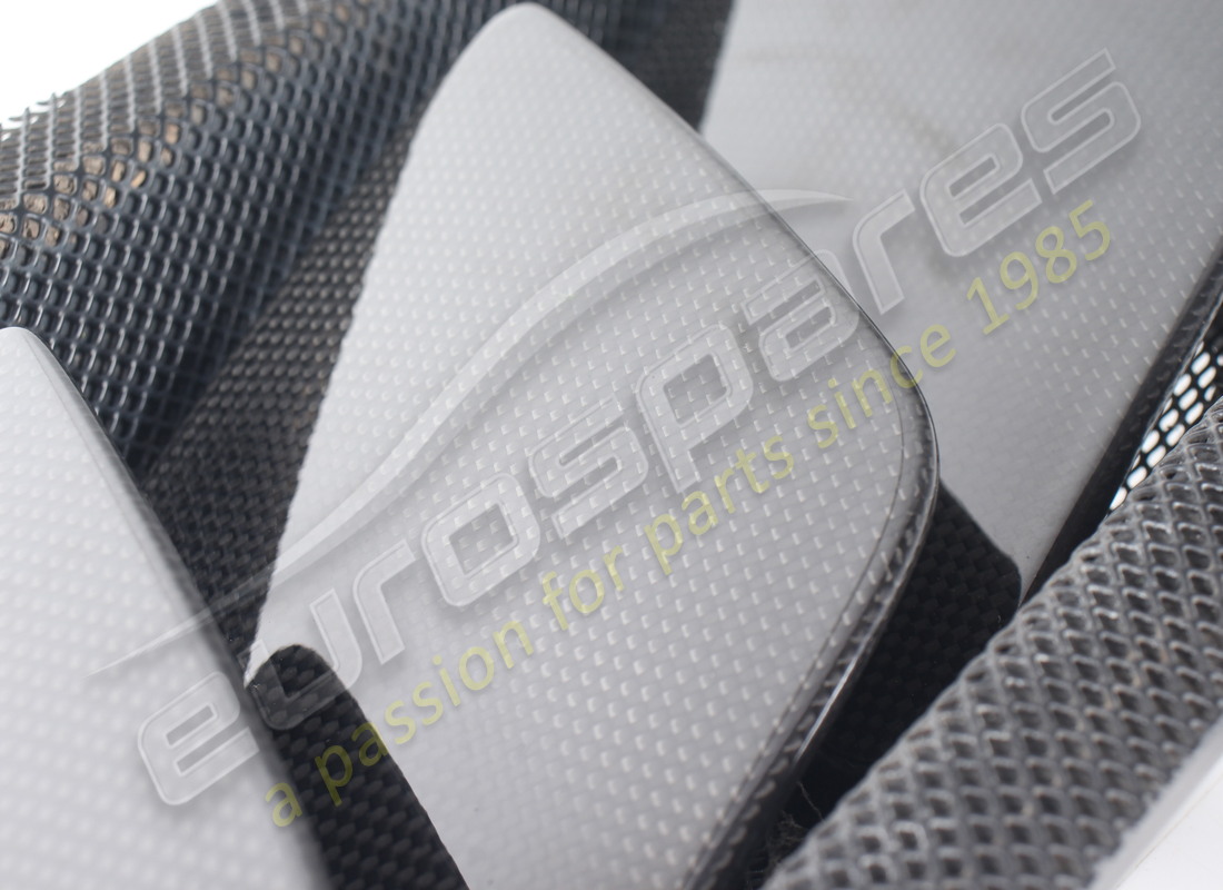 used eurospares rh fender vent mount with carbon louvers. part number eap1723598 (5)