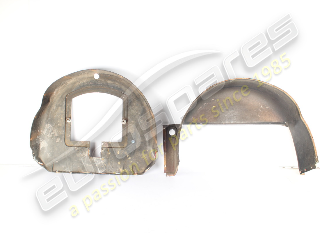 USED FERRARI SPARE WHEEL CARRIER. PART NUMBER 61748800 (1) used ferrari spare wheel carrier. part number 61748800 (1)