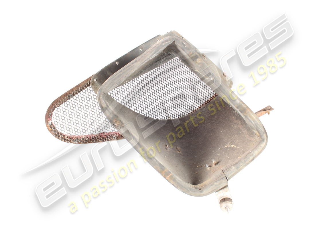 USED FERRARI LH AIR INTAKE. PART NUMBER 61779700 (3) used ferrari lh air intake. part number 61779700 (3)