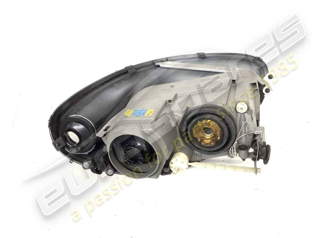 USED FERRARI RH HEADLIGHT ''BLACK''. PART NUMBER 72001371 (3) used ferrari rh headlight ''black''. part number 72001371 (3)