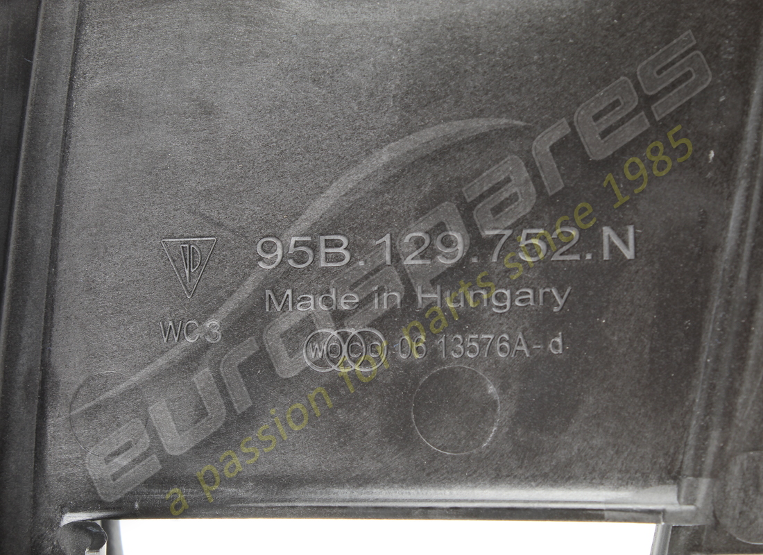 new porsche connection piece. part number 95b129752n (4)